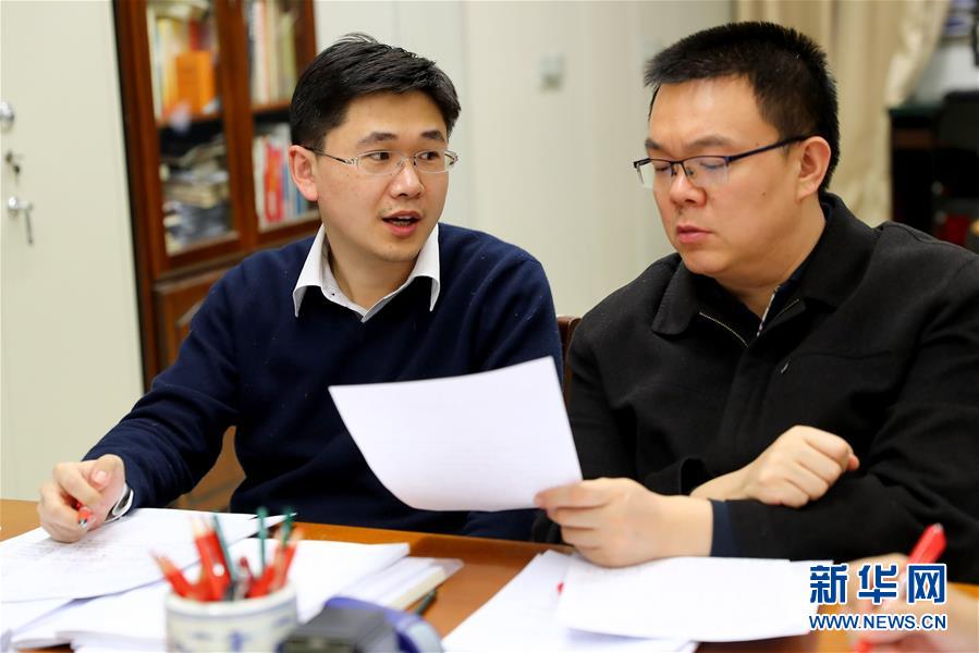 （圖文互動(dòng)·聽民意 匯民智）（2）凝聚共識 提振信心——2018年國辦“旁聽”全國兩會記事