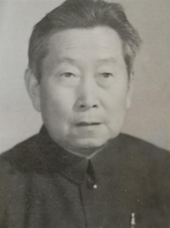 （為了民族復(fù)興·英雄烈士譜·圖文互動）鄧國忠：能扛槍桿子、擅拿筆桿子的公安烈士