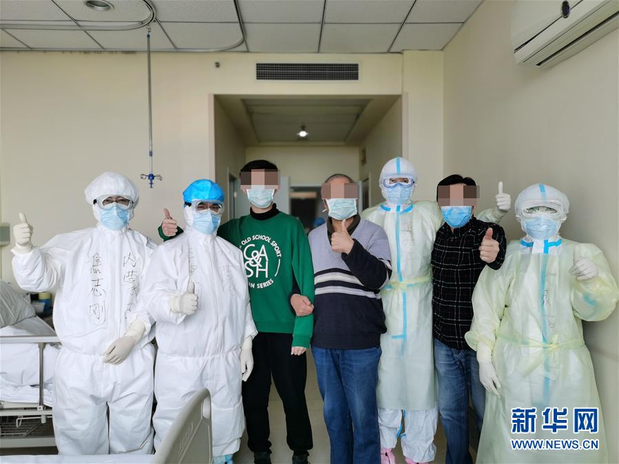 （聚焦疫情防控·圖文互動）（2）重癥醫(yī)生王洪亮：“沖在前，守到底”