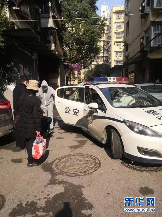 （習近平致敬的戰“疫”英雄·公安干警篇·圖文互動）（5）他們，抗疫一線鑄警魂