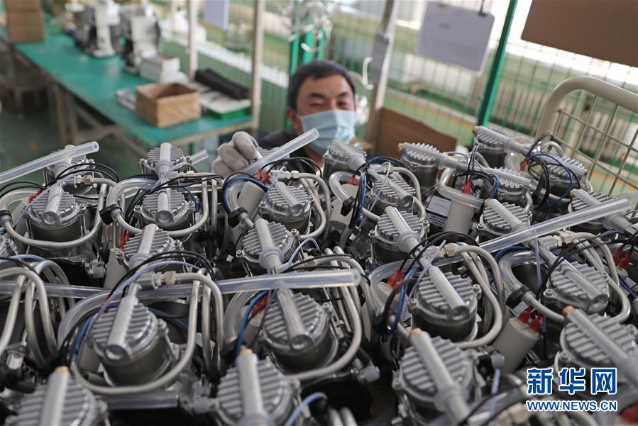 （聚焦疫情防控·圖文互動）（10）團結起來！我們萬眾一心！——中國抗疫人民力量的生動實踐