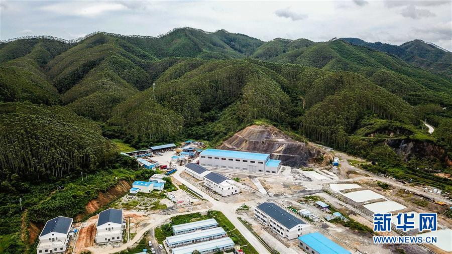 （新華全媒頭條·圖文互動(dòng)）（11）新基建，澎湃中國(guó)經(jīng)濟(jì)新動(dòng)能
