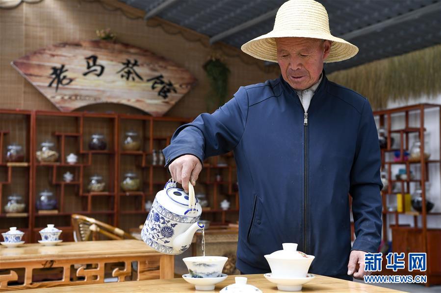 （新華全媒頭條·圖文互動）（5）初夏，循著總書記的腳步探訪產業扶貧新事