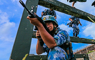 海軍陸戰(zhàn)隊(duì)特種障礙訓(xùn)練，敢來(lái)嗎？