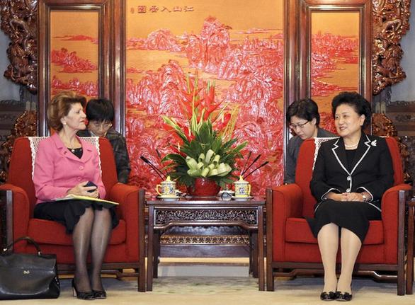 劉延東會見歐盟委員會教育、文化、語言多樣性及青年事務委員瓦西利烏