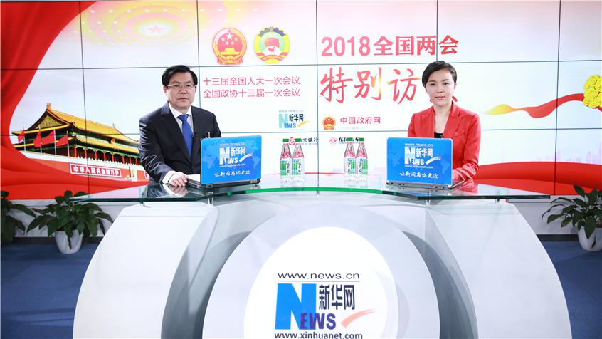 曾文明：推動各方力量向脫貧攻堅聚合，堅決打贏脫貧攻堅硬仗