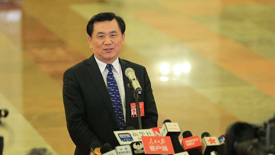中國(guó)民用航空局局長(zhǎng)馮正霖接受采訪(fǎng)
