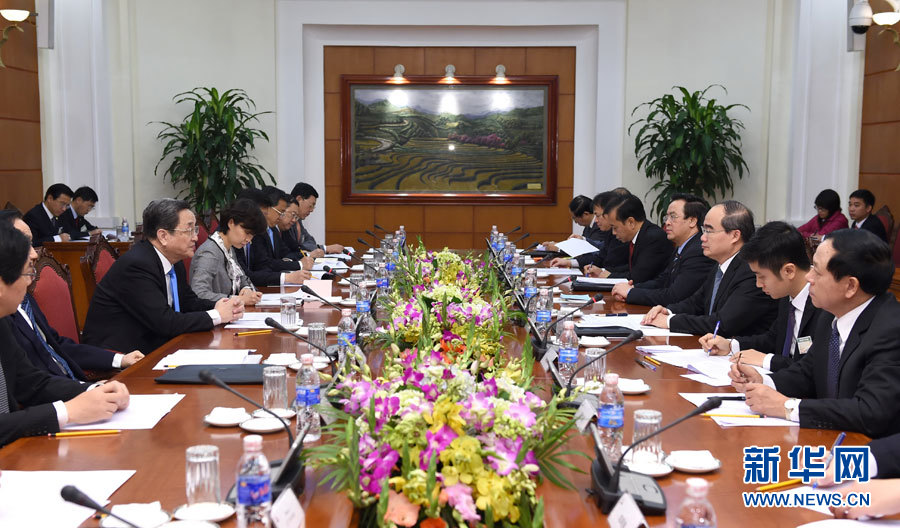 12月25日至27日，中共中央政治局常委、全國(guó)政協(xié)主席俞正聲對(duì)越南進(jìn)行正式訪(fǎng)問(wèn)。這是12月26日，俞正聲在河內(nèi)與越南祖國(guó)陣線(xiàn)主席阮善仁舉行會(huì)談。 新華社記者馬占成攝