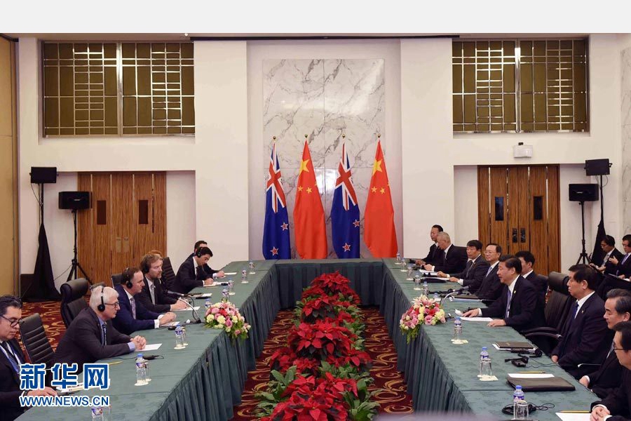 11月18日，國家主席習近平在菲律賓馬尼拉會見新西蘭總理約翰·基。 新華社記者 饒愛民 攝
