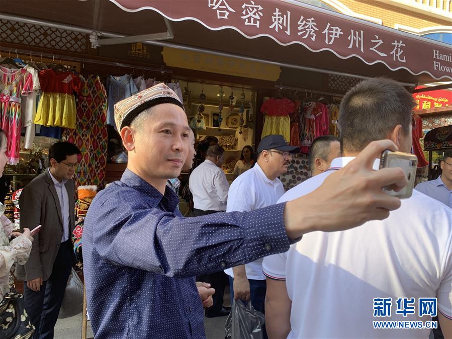 （圖文互動）（4）多國駐華使節(jié)參訪新疆：中國反恐、去極端化經(jīng)驗值得學習借鑒
